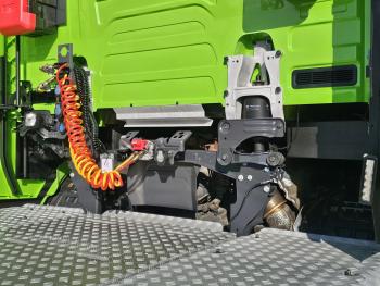 S770 V8 / 6x4 / RETARDER / FULL AIR /